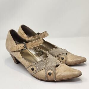 Fidji Tan Cream Leather Mary Jane Pumps Heels EU 30 US 8 8.5 Distressed Retro